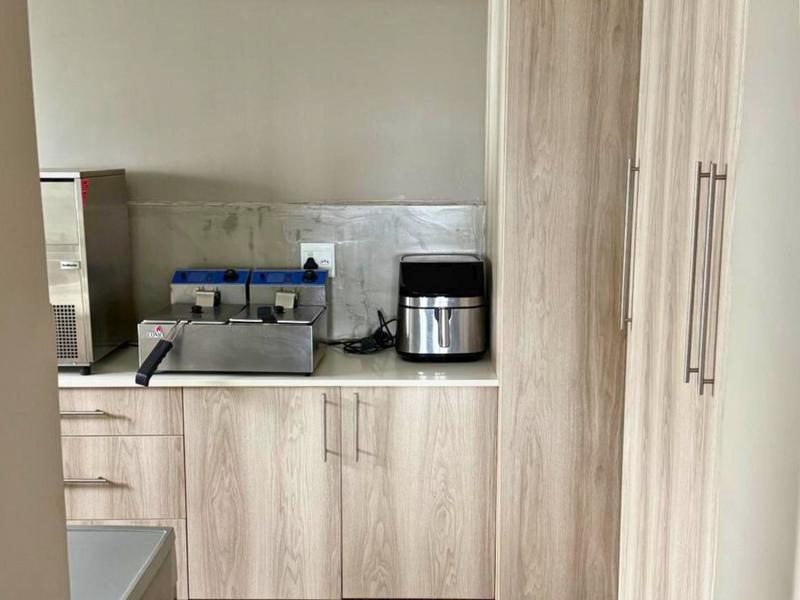 4 Bedroom Property for Sale in Monte Christo Western Cape